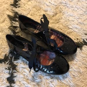 Born Ribbon Tie Ballet Flats